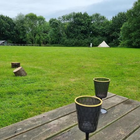 Glamping In Style, Prospector Tent Crawley  Exteriör bild