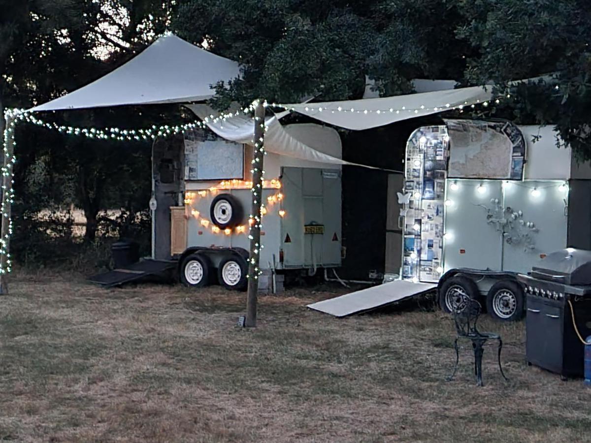 Glamping In Style, Prospector Tent Crawley  Exteriör bild